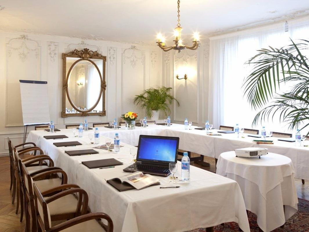 Logis Hotel Royal Saint-Mart Royat Ngoại thất bức ảnh