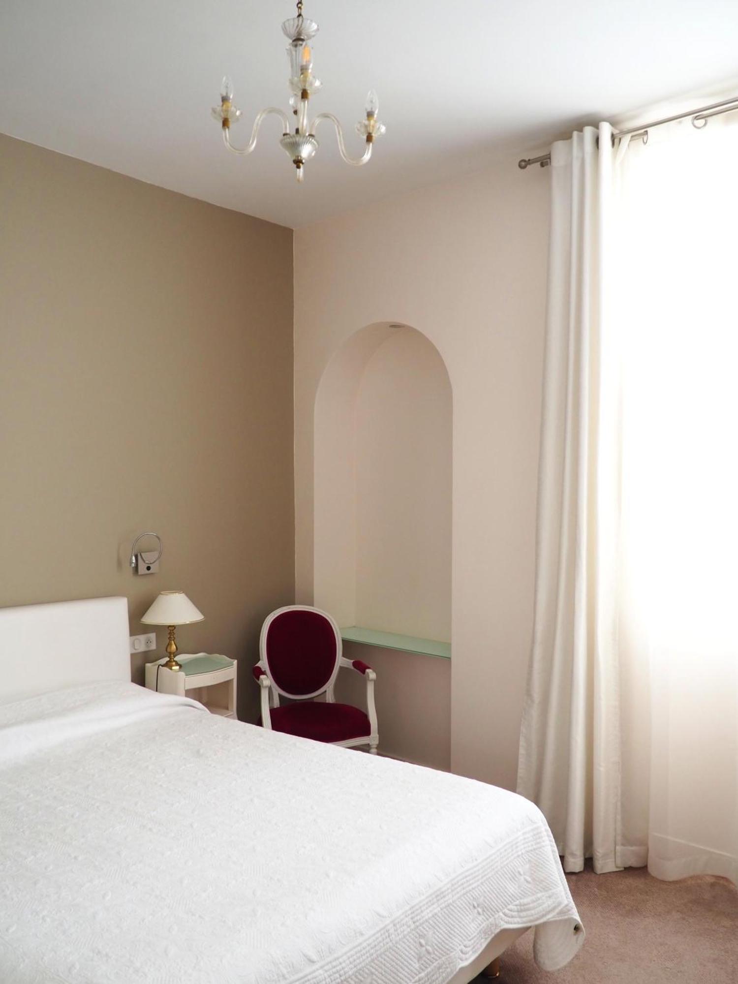 Logis Hotel Royal Saint-Mart Royat Ngoại thất bức ảnh