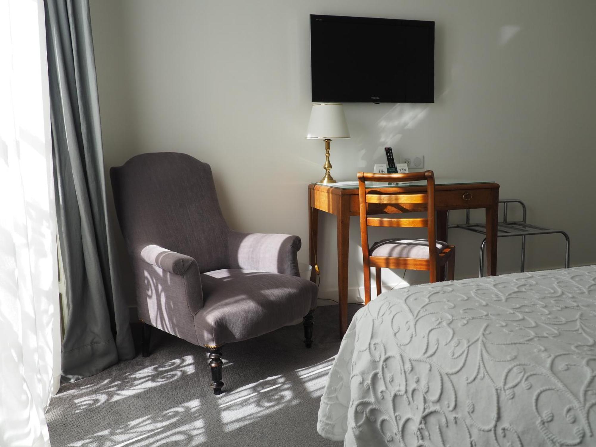Logis Hotel Royal Saint-Mart Royat Ngoại thất bức ảnh