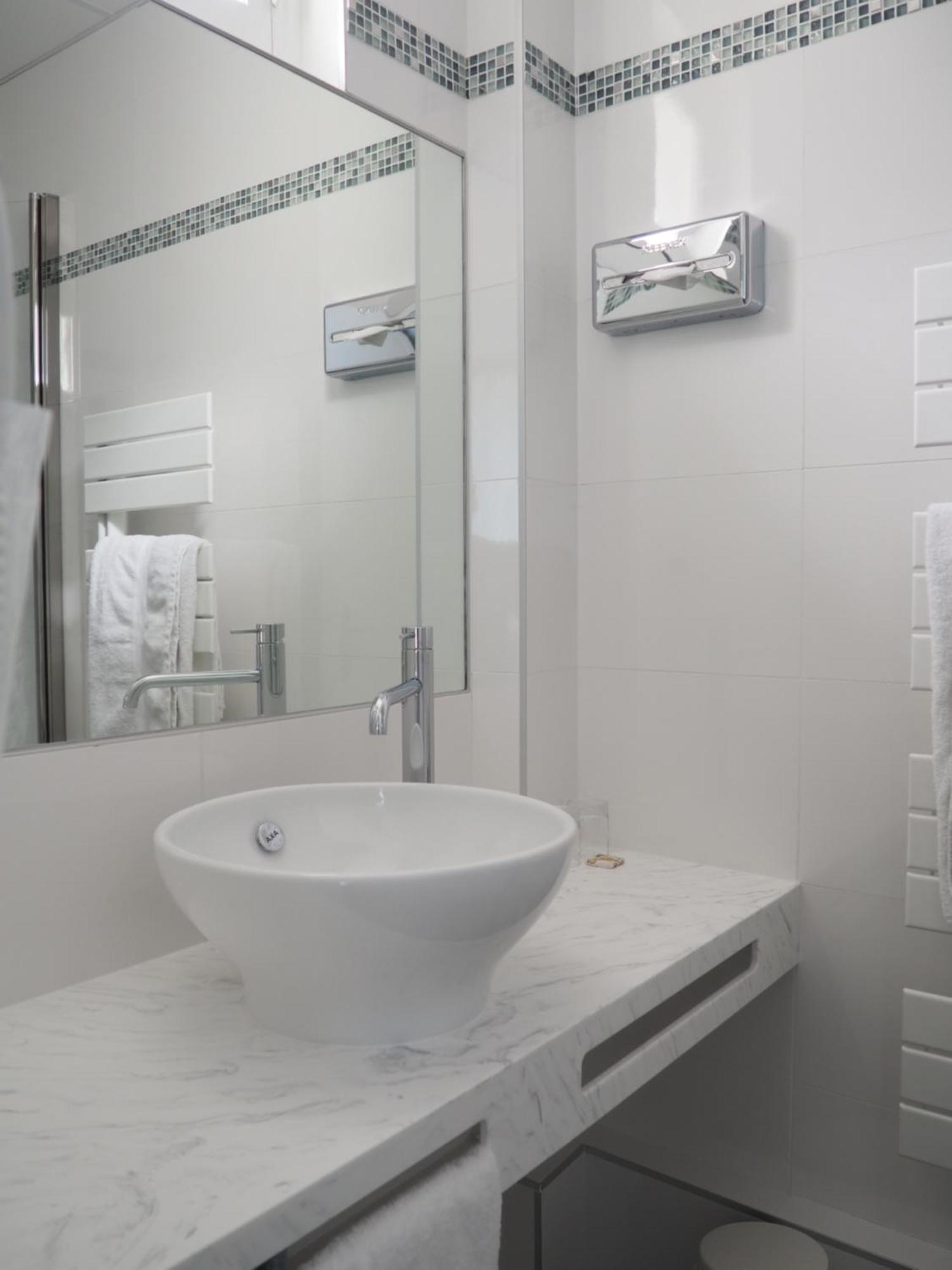 Logis Hotel Royal Saint-Mart Royat Ngoại thất bức ảnh